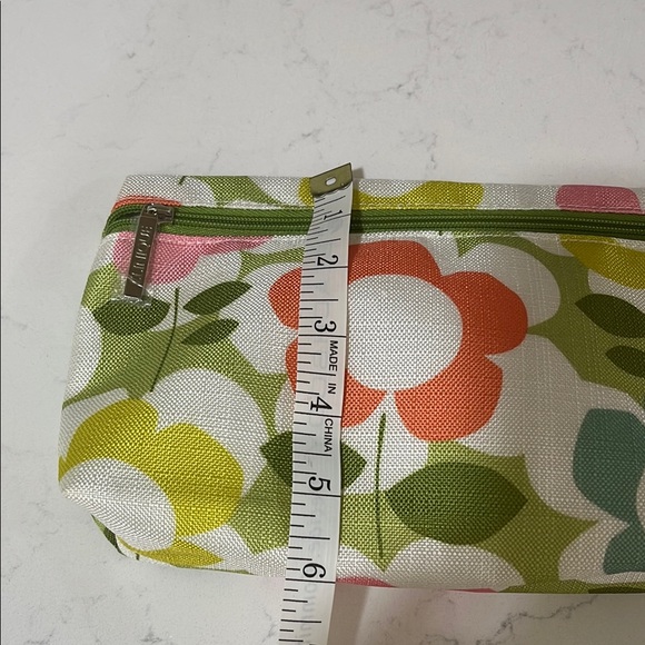 Super Cute Clinique Floral and Blue Lancome Cosmetic Bags New Never Used - Picture 12 of 12